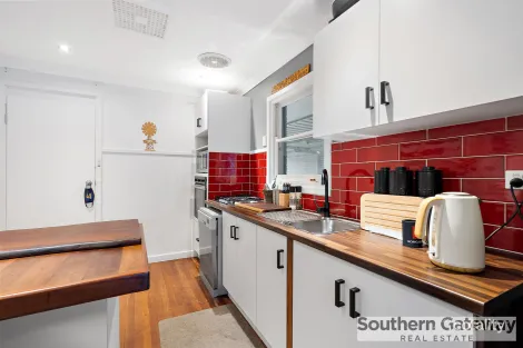 Property photo of 10 Fennager Way Calista WA 6167