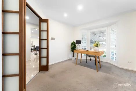 Property photo of 16 Crestdale Road Wantirna VIC 3152