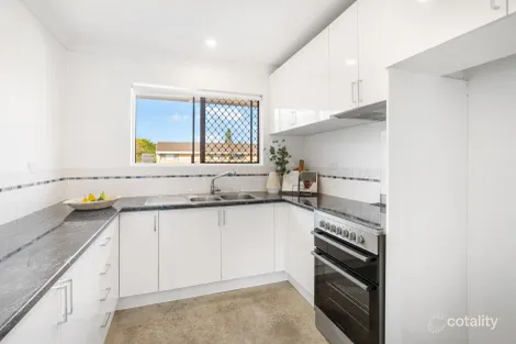 Property photo of 4/30 Duet Drive Mermaid Waters QLD 4218