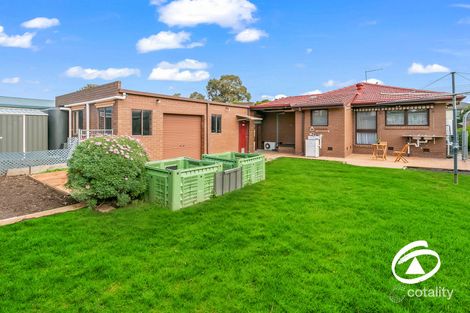 Property photo of 4 Fernwood Road Narre Warren VIC 3805