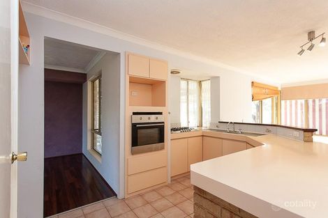 Property photo of 5 Cockatoo Place Brookdale WA 6112