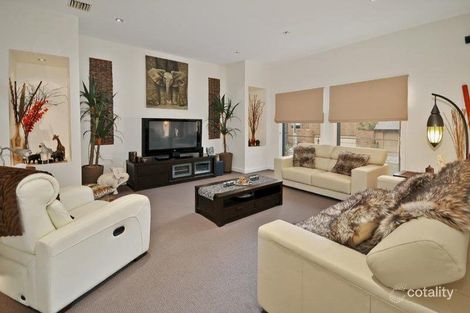 Property photo of 31 Skyline Drive Keilor VIC 3036