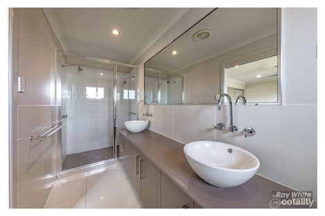 Property photo of 27 Maree Crescent Gracemere QLD 4702