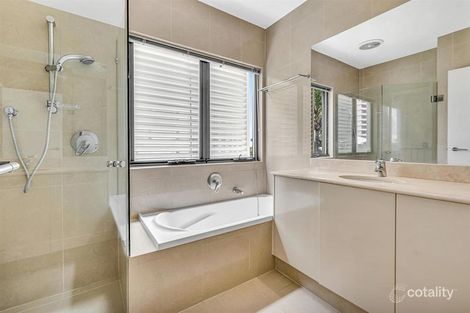 Property photo of 1/5 Mountbatten Avenue Main Beach QLD 4217