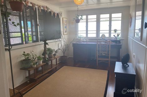 Property photo of 47 Senorita Parade Urangan QLD 4655