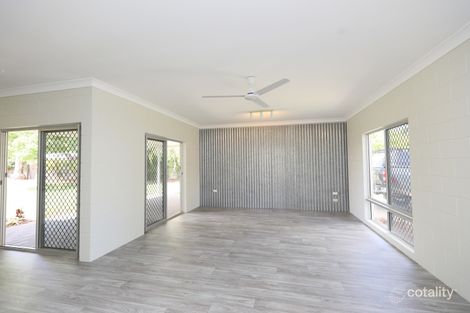 Property photo of 10 Arnhem Close Bentley Park QLD 4869