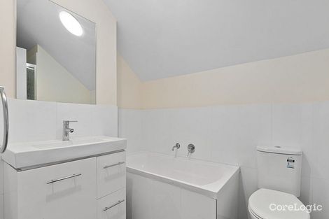 Property photo of 2/10 Braddon Street Oxley Park NSW 2760