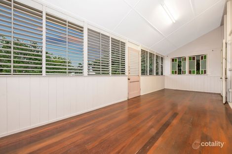 Property photo of 4 Surrey Street Hyde Park QLD 4812