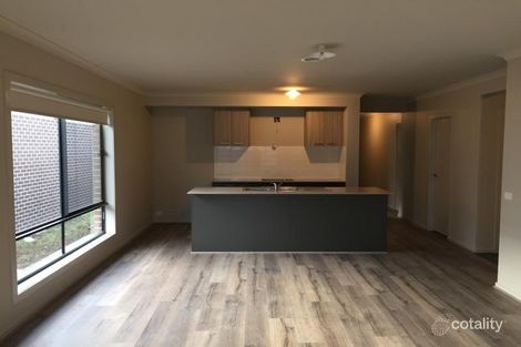 Property photo of 6 Percheron Way Clyde North VIC 3978