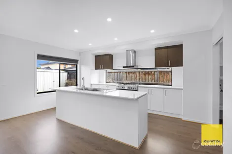 Property photo of 15 Seamount Way Point Cook VIC 3030