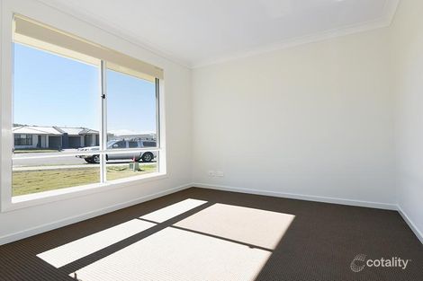 1/2 Minnett St, Glenvale, QLD 4350