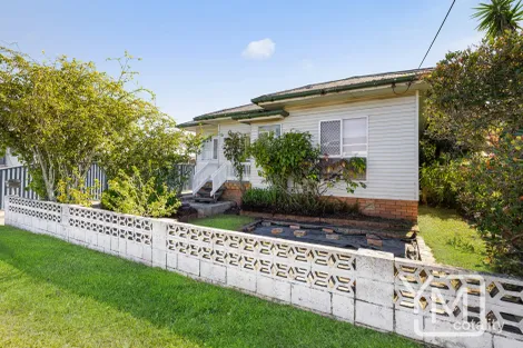 Property photo of 7 Park Street Caloundra QLD 4551