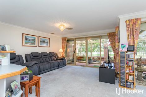 11/8 Heron Pl, Maddington, WA 6109