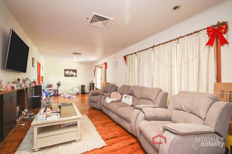 Property photo of 97 Red Hill Road Kooringal NSW 2650