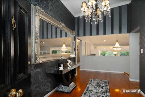 Property photo of 8 Heron Close Cashmere QLD 4500