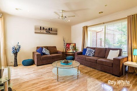 Property photo of 4 Essex Court Cranbourne East VIC 3977