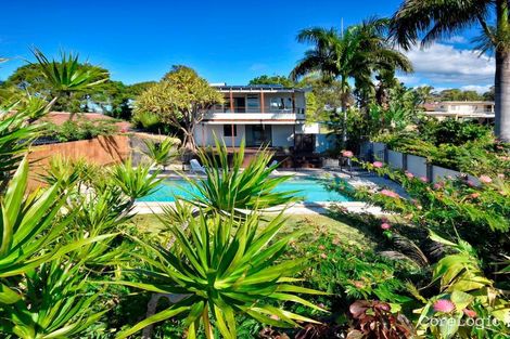 Property photo of 92 Cooroora Street Dicky Beach QLD 4551