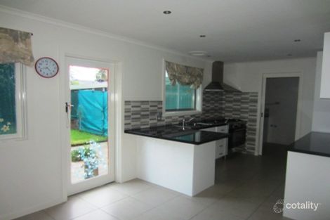 Property photo of 11 Hayman Avenue Seaford VIC 3198