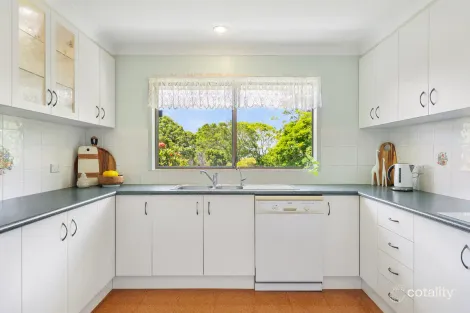 Property photo of 40 Cawdor Road Highfields QLD 4352