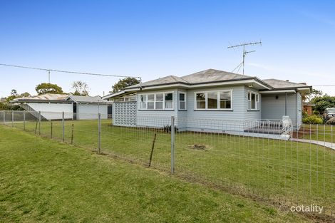 5a Whitefriars St, Rockville, QLD 4350