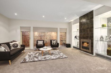 Property photo of 27 Anningie Park Place Croydon North VIC 3136