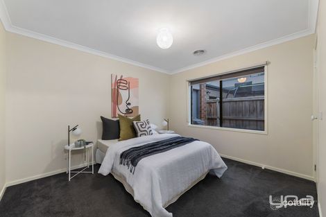 Property photo of 10 Freelands Drive Burnside Heights VIC 3023