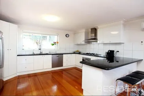 Property photo of 56 Oxford Drive Thomastown VIC 3074