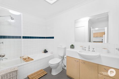 Property photo of 1/2 Goring Street Coorparoo QLD 4151