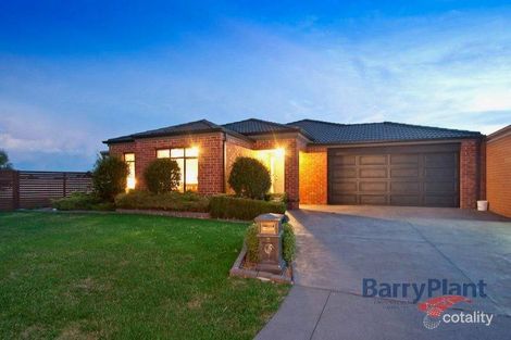 Property photo of 8 Hateley Heath Cranbourne East VIC 3977