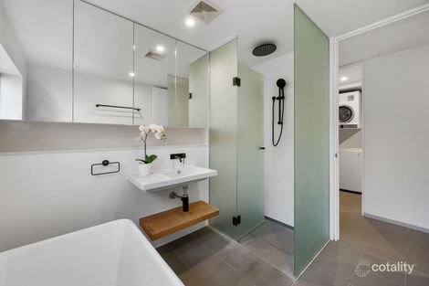 Property photo of 2/62 The Strand North Ward QLD 4810