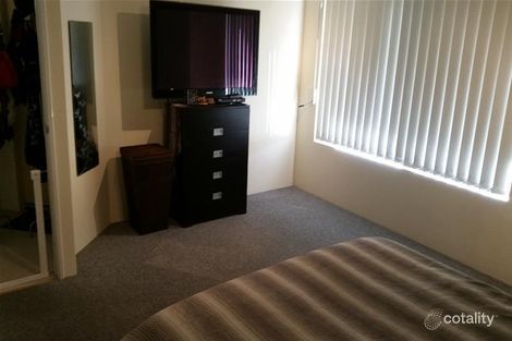 Property photo of 4 Sundowner Meander Banksia Grove WA 6031