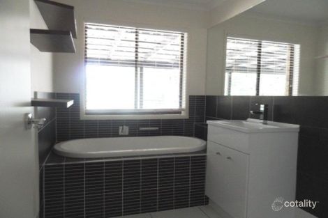 Property photo of 28 Dularcha Drive Landsborough QLD 4550