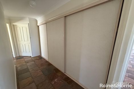 Property photo of 1/4 Madison Way Orange NSW 2800