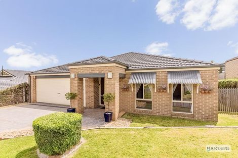 Property photo of 76 Cook Street Drouin VIC 3818