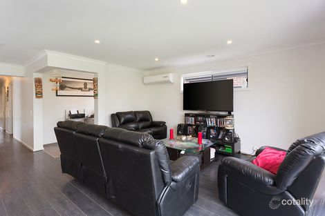 Property photo of 47 Willowtree Drive Pakenham VIC 3810