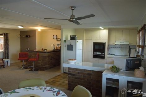 Property photo of 27 Baldwin Crescent Avoca QLD 4670