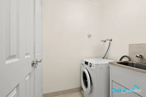 Property photo of 11 Douglas Street Pascoe Vale VIC 3044
