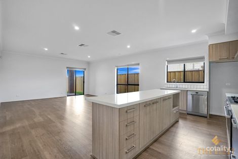 Property photo of 7 Devonshire Road Thornhill Park VIC 3335