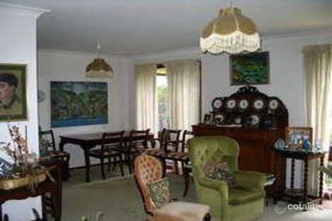 Property photo of 1 Yeovil Drive Bomaderry NSW 2541