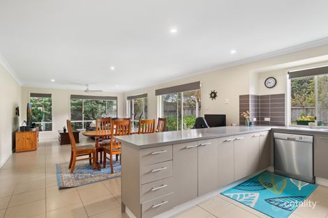 Property photo of 33 Chestwood Crescent Sippy Downs QLD 4556