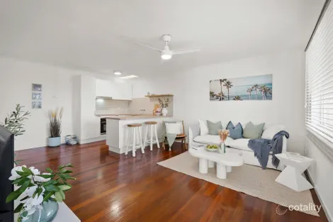 Property photo of 4/16 Lanham Street Coolangatta QLD 4225