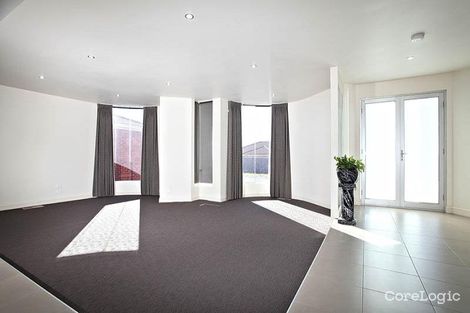 Property photo of 8 Argyle Way Taylors Hill VIC 3037