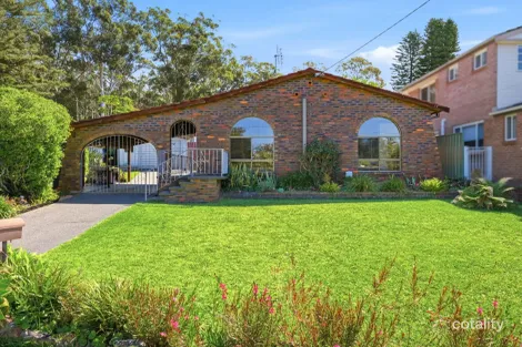 Property photo of 28 Seawind Terrace Berkeley Vale NSW 2261
