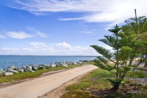 18 Lilla St, Woody Point, QLD 4019