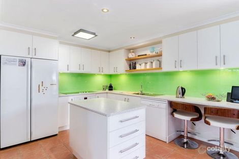 18 Waterdown Dr, Elanora, QLD 4221