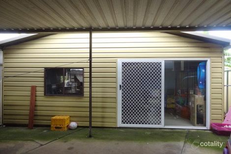 Property photo of 4 Collins Close Edensor Park NSW 2176