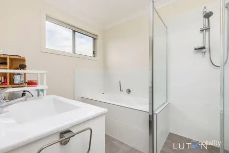 Property photo of 50 Arthur Blakeley Way Coombs ACT 2611