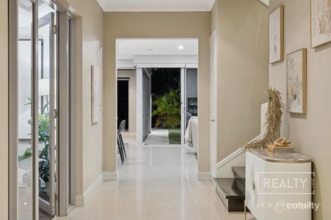 Property photo of 22 Spiderlily Mews Karrinyup WA 6018