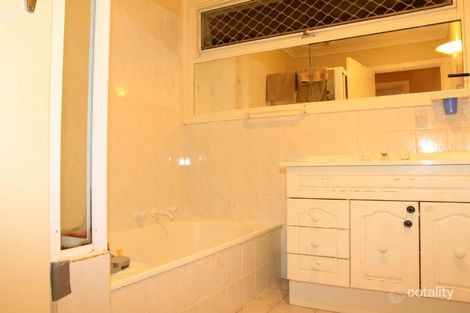 Property photo of 13 Finchley Court Springvale South VIC 3172