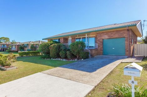 6 Wootton Cres, Taree, NSW 2430